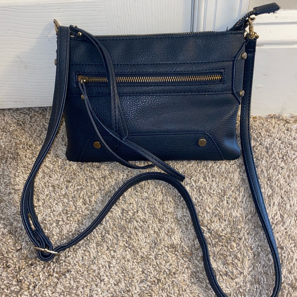 shoulder purse used